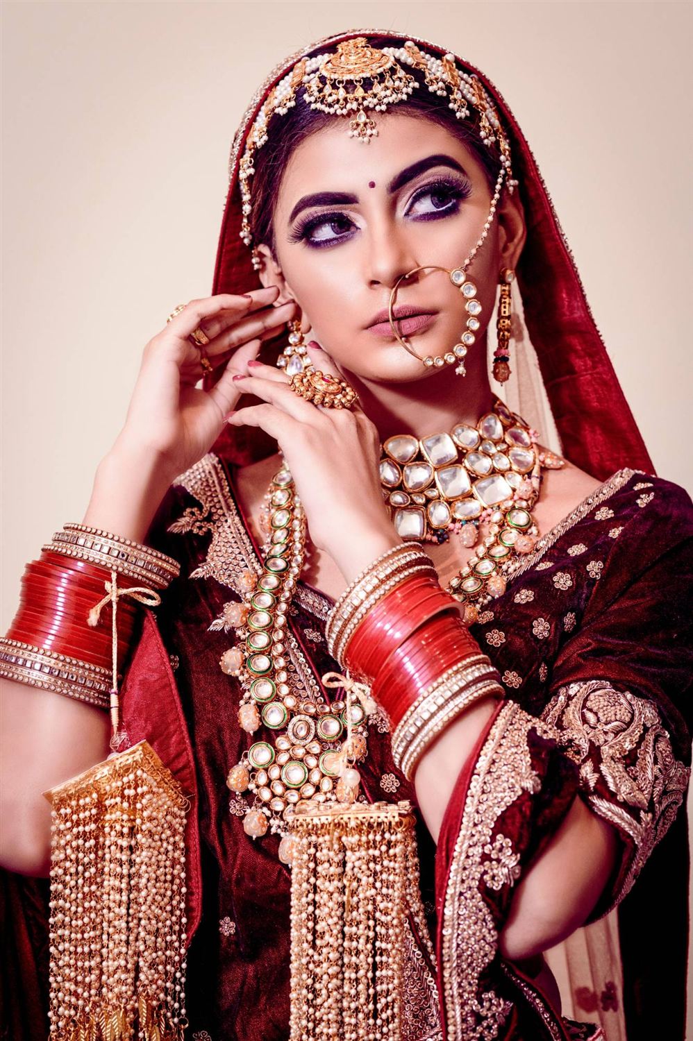 Bridal kundan jewellery and chooda